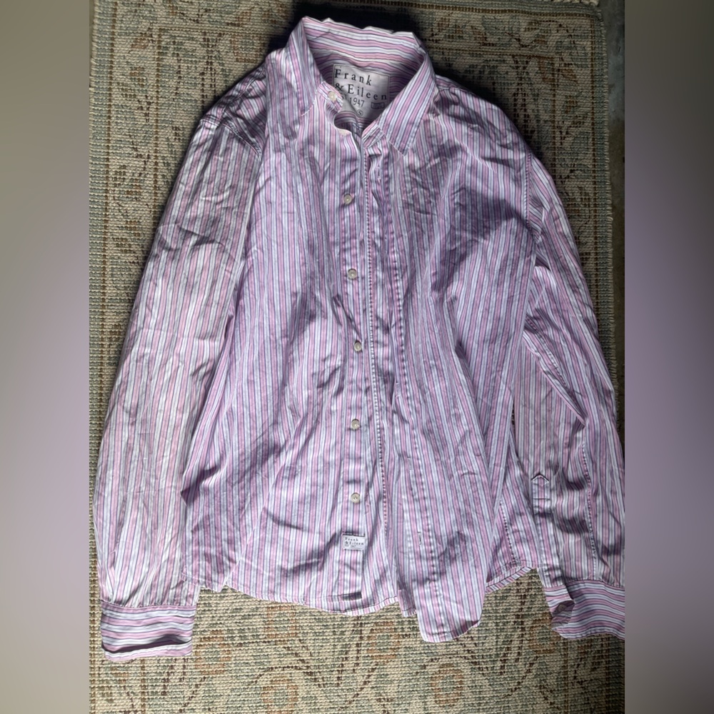 Frank & Eileen Striped
Button-Down Shirt